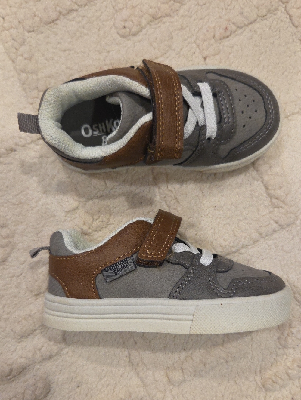 OshKosh Gray & Brown Toddler Velcro Athletic Sneakers